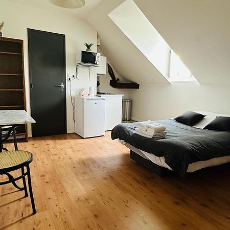 Studio 12 Proche Centre Ville Avec Wifi Parking Troyes Buitenkant foto