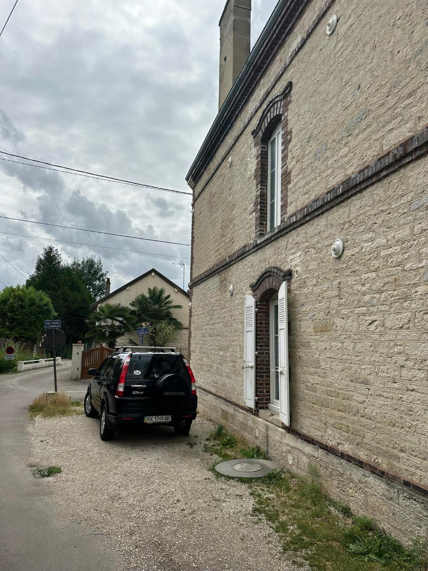 Studio 12 Proche Centre Ville Avec Wifi Parking Troyes Buitenkant foto